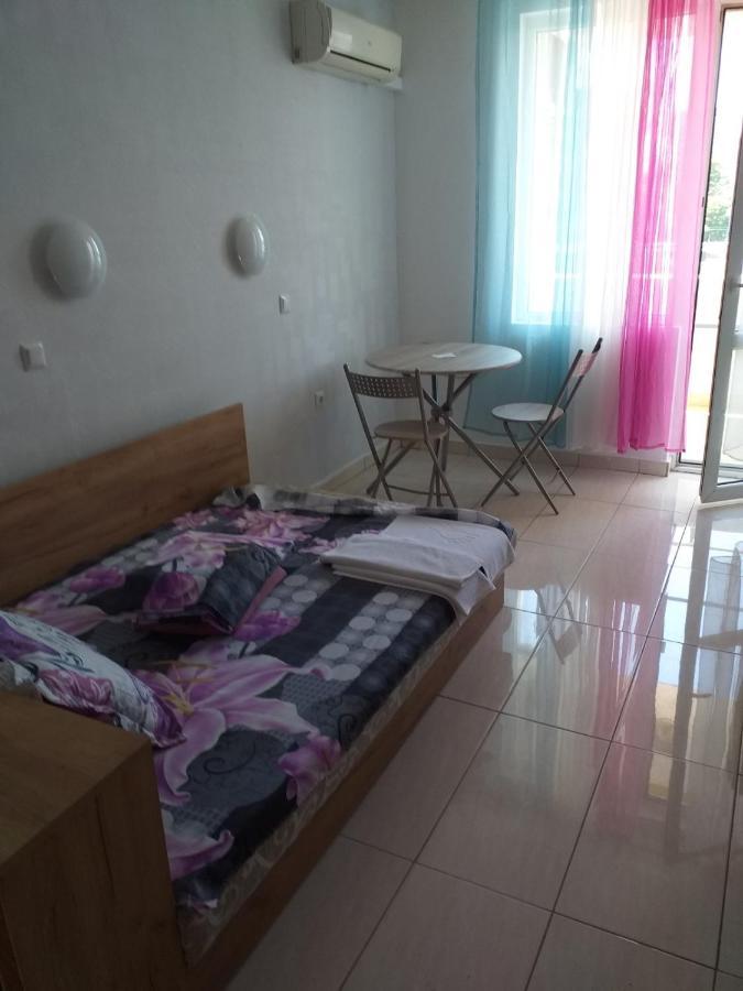 Apartamenti Ivaia Apartment Варна Екстериор снимка
