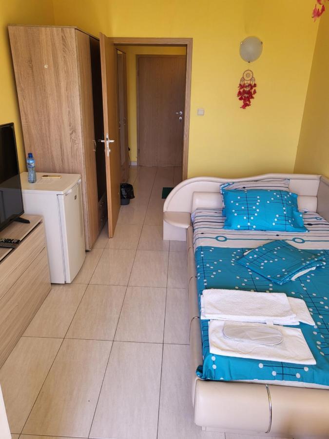 Apartamenti Ivaia Apartment Варна Екстериор снимка