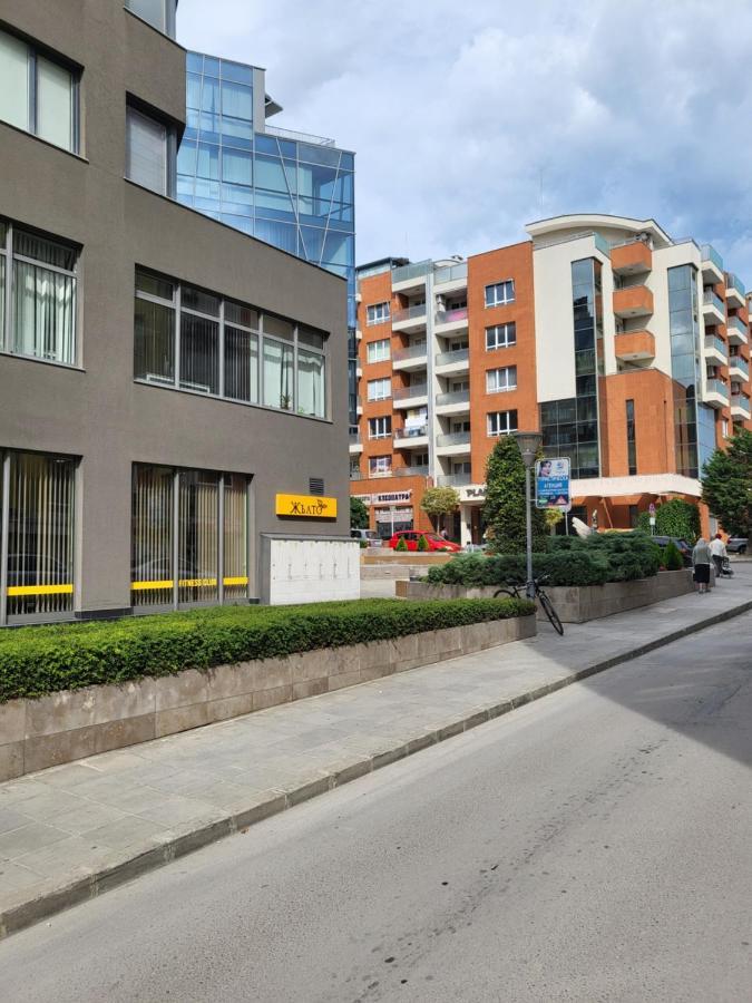 Apartamenti Ivaia Apartment Варна Екстериор снимка