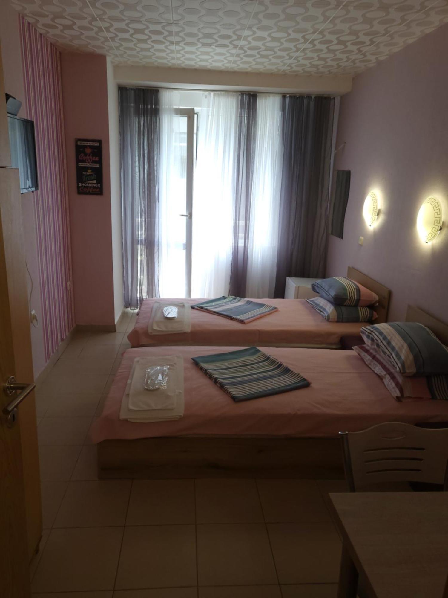 Apartamenti Ivaia Apartment Варна Екстериор снимка