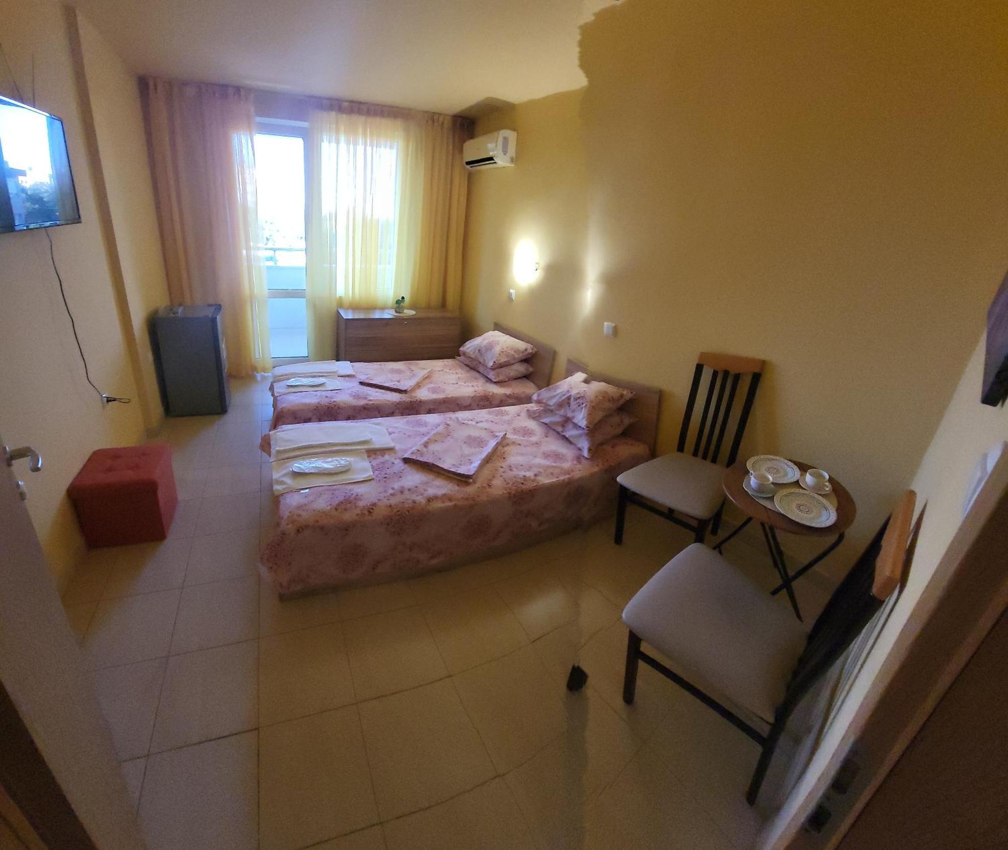 Apartamenti Ivaia Apartment Варна Екстериор снимка